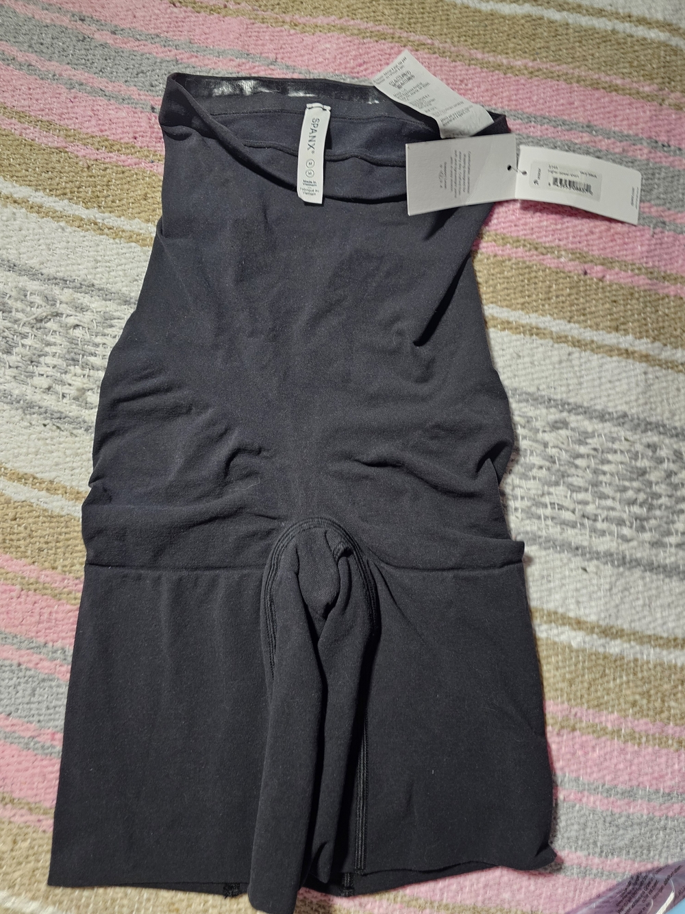SPANX Size Medium  Shaping Shorts in Black